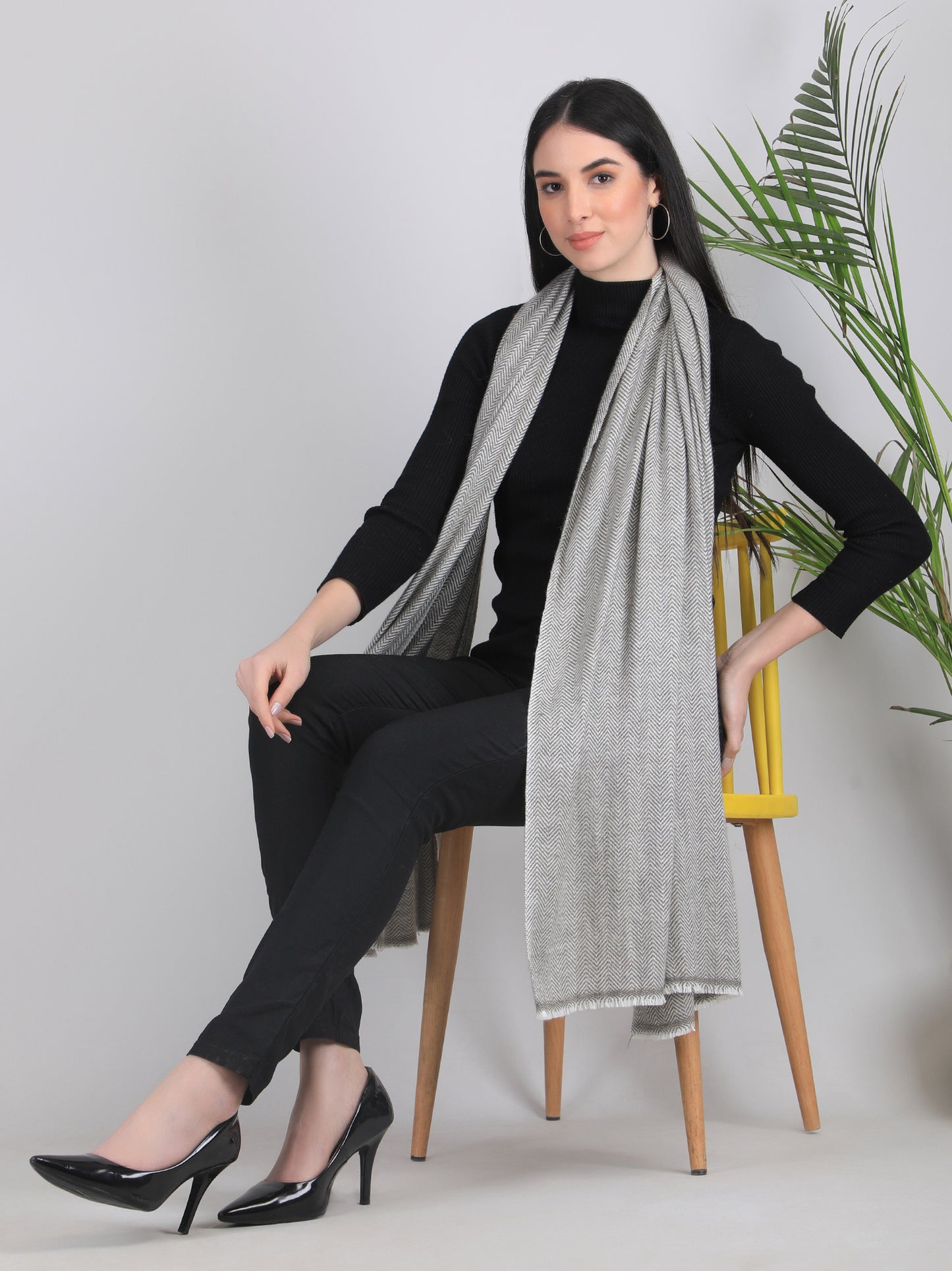Vanya Herringbone Cashmere Scarf