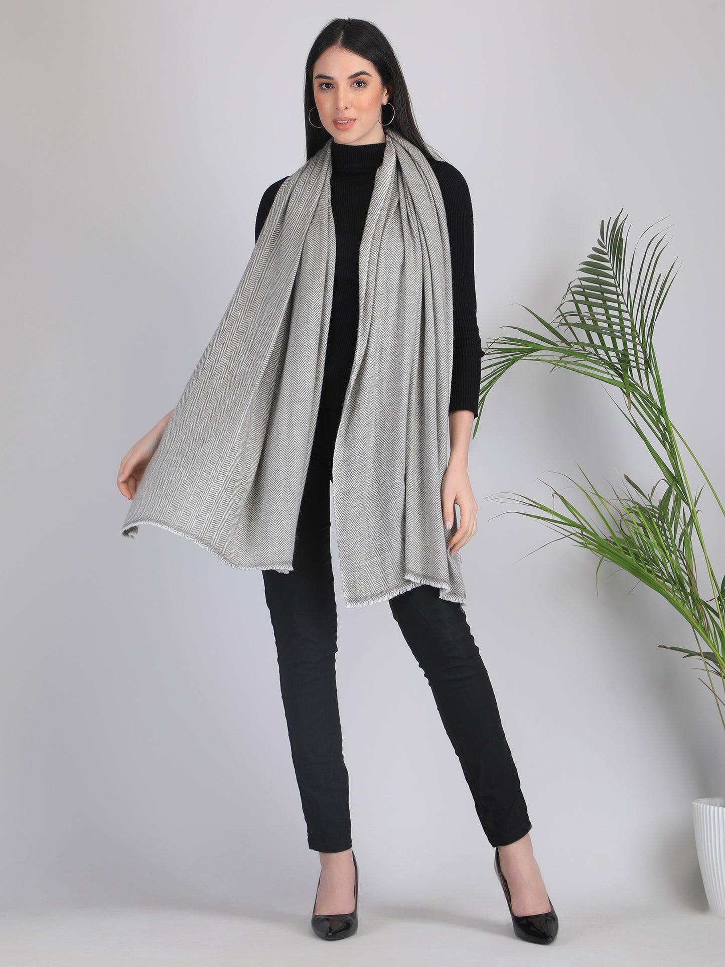 Vanya Herringbone Cashmere Scarf